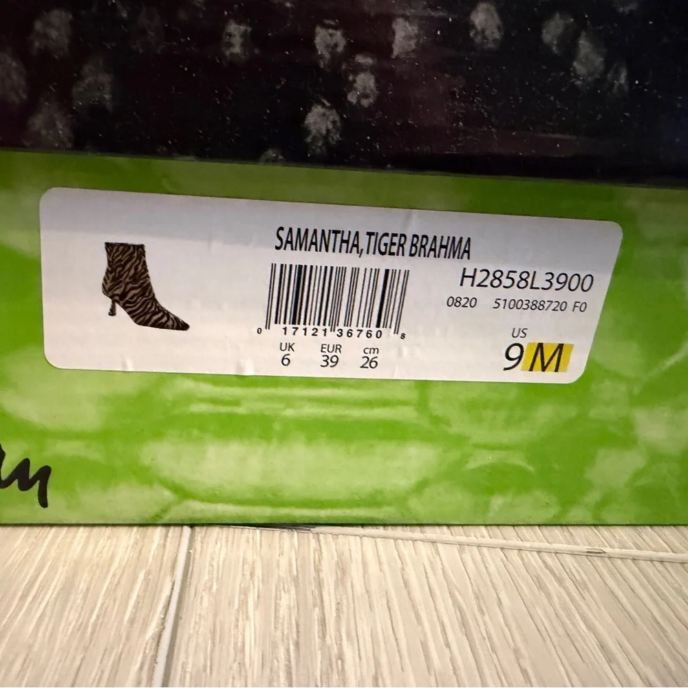 NIB Sam Edelman Women's Samantha Tiger Print calf hair Ankle Boots Size 9